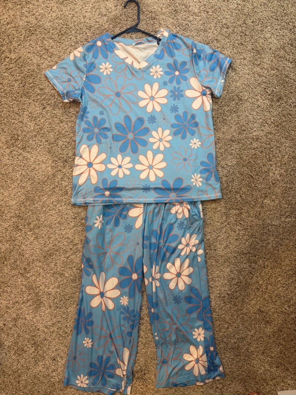 Ekouaer Women’s Capri Pajama Set Size Large -Blue Daisy Floral- Soft 2pc PJs